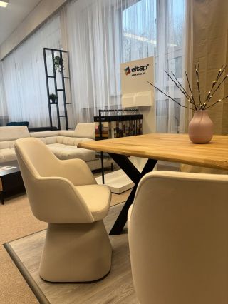 Křeslo Caprice Mils a jeho pevná konstrukce, ergonomické provedení a luxusní materiály si můžete prohlédnout, vyzkoušet a...